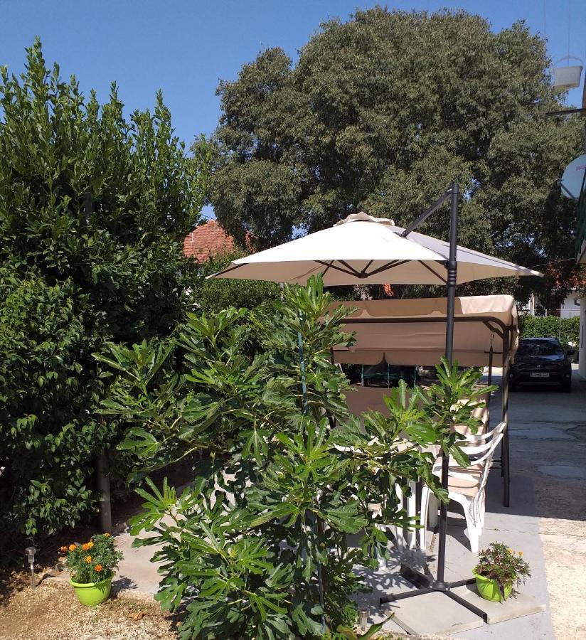Apartments Jelicic Biograd Na Moru Bagian luar foto