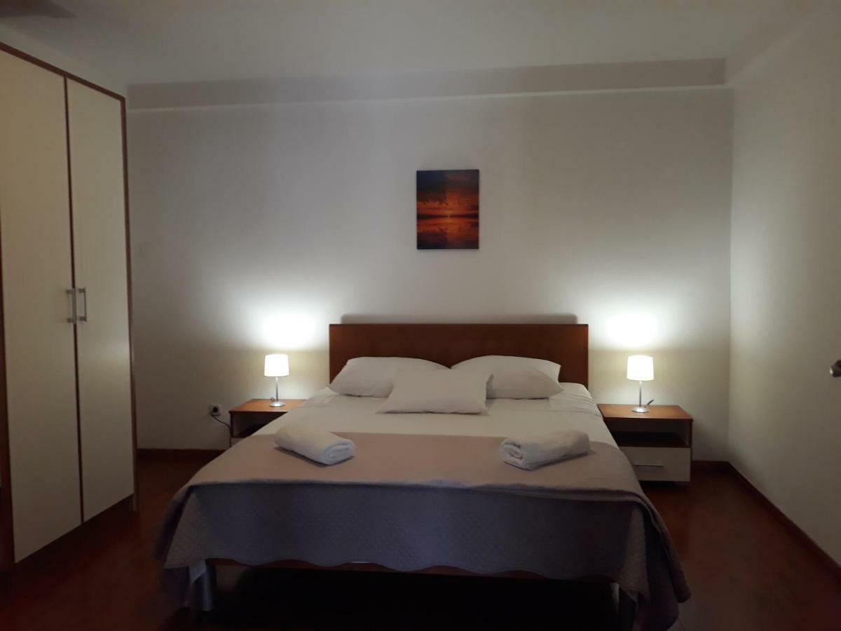 Apartments Jelicic Biograd Na Moru Bagian luar foto